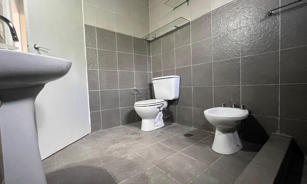 Joaquin V. Gonzalez Al 1400 Duplex Oportunidad Precio y Ubicación. 3