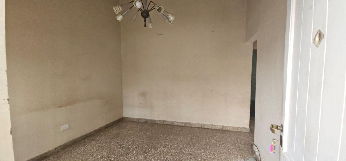 Foto de Miguel Cane 1382- Casa a refaccionar patio trasero y espacio verde, imagen 5