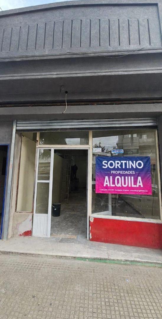 Foto de AMPLIO LOCAL EN ALQUILER A METROS DE LA ESTACION - VERGARA AL 1400, imagen 3