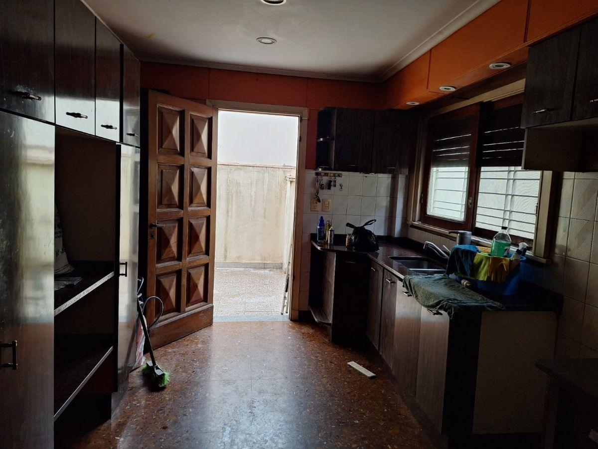 Foto de Casa en esquina muy amplia y luminosa, imagen 3