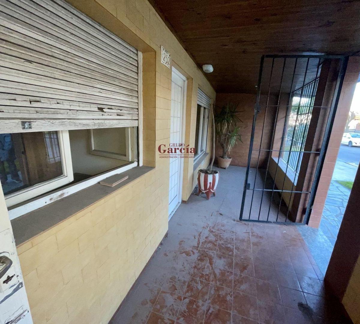 Oportunidad! Casa en Excelente Ubicación (El Puerto) 2