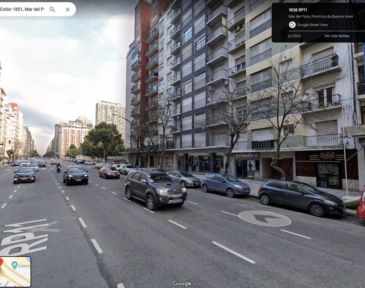 Local sobre Avenida Colon con tiraje