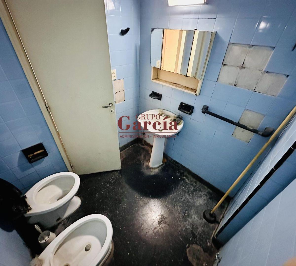 Foto de Local doble altura ideal para tareas administrativas!, imagen 4