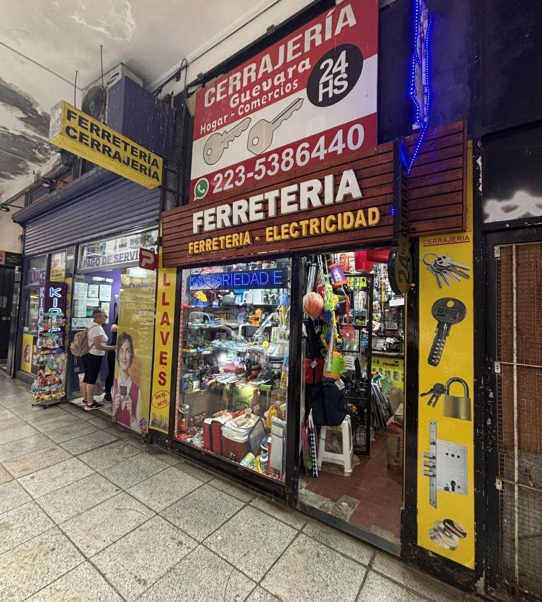 Local al frente pleno centro