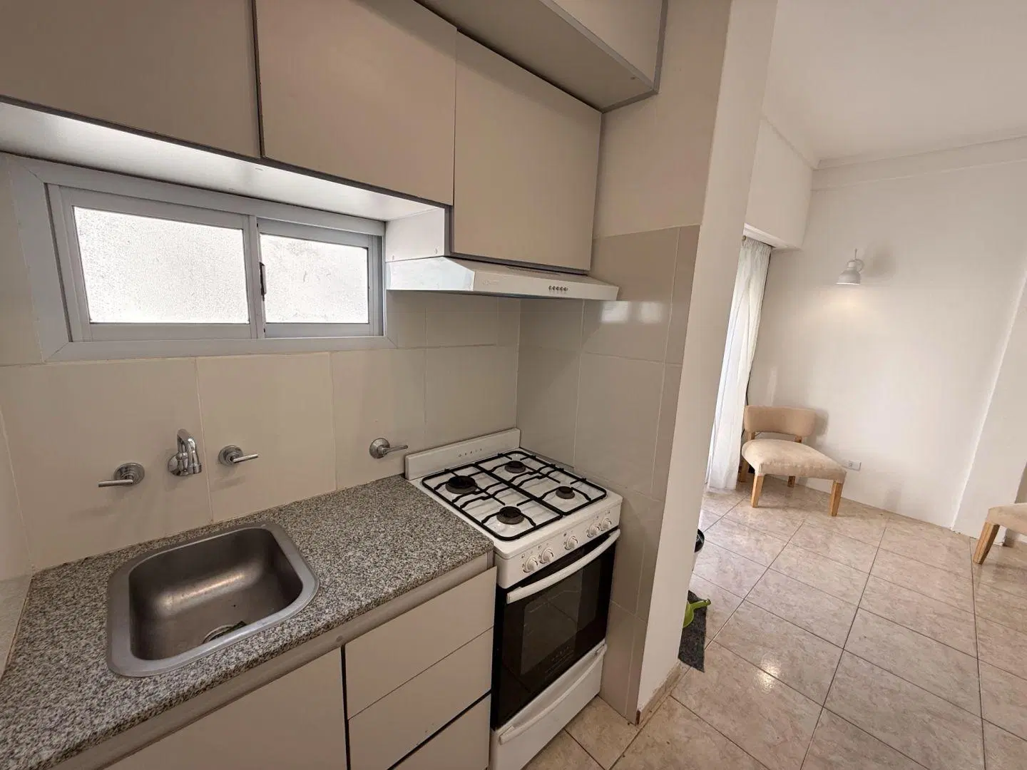 ALQUILER 24 MESES - 1 Ambiente con balcón terraza 3