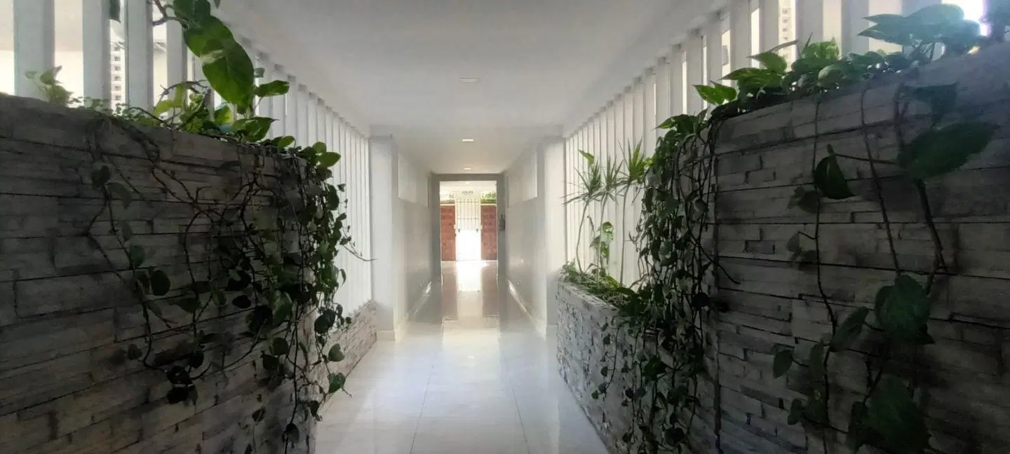 1 ambiente con patio reciclado 2