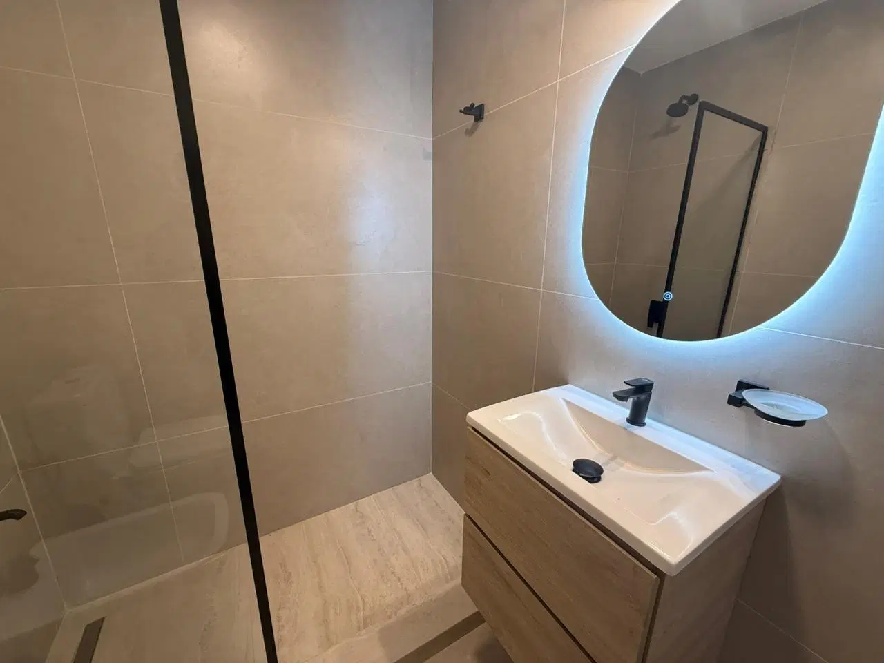 3 Amb con balcón saliente y vista abierta 3