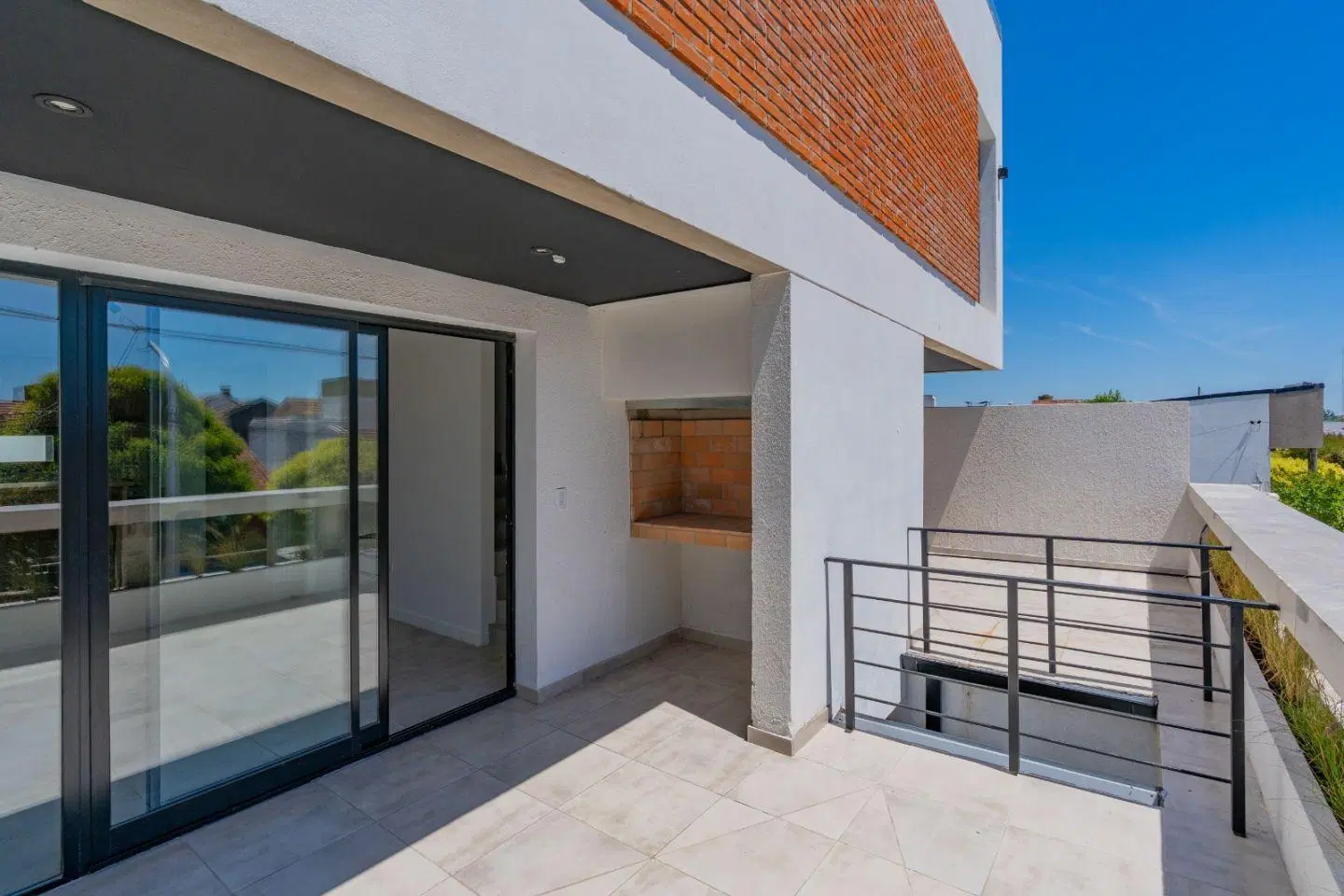 3 ambientes en DUPLEX con amplia terraza y Parrilla 4
