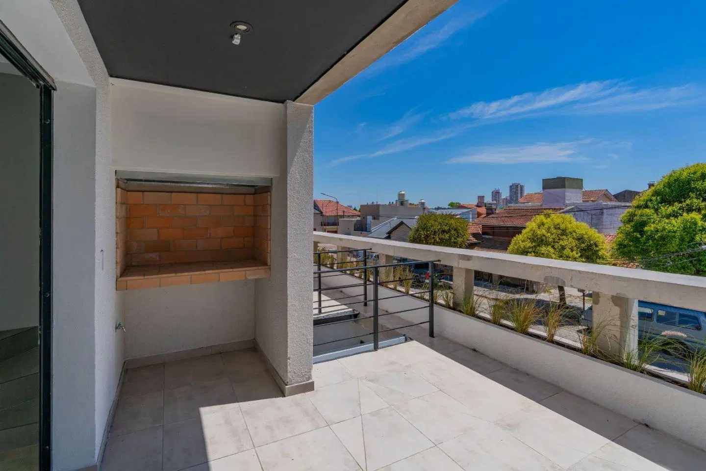 3 ambientes en DUPLEX con amplia terraza y Parrilla 2