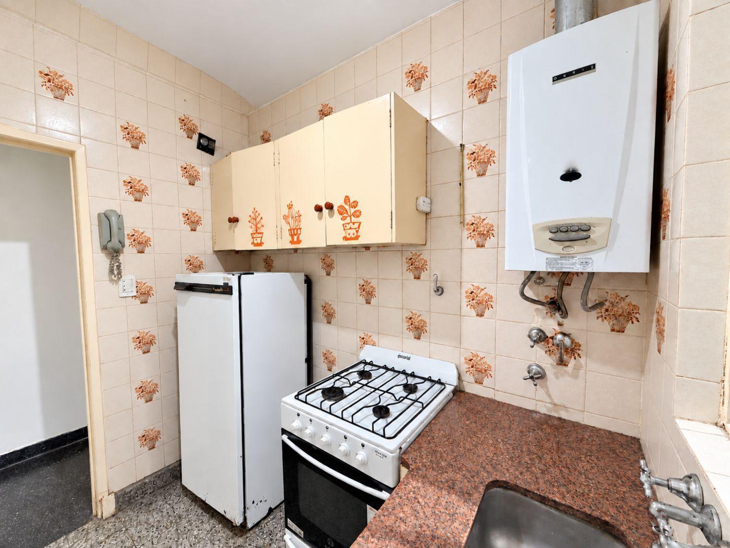 Foto de 24 MESES - 2 Amb. interno con lavadero, imagen 1
