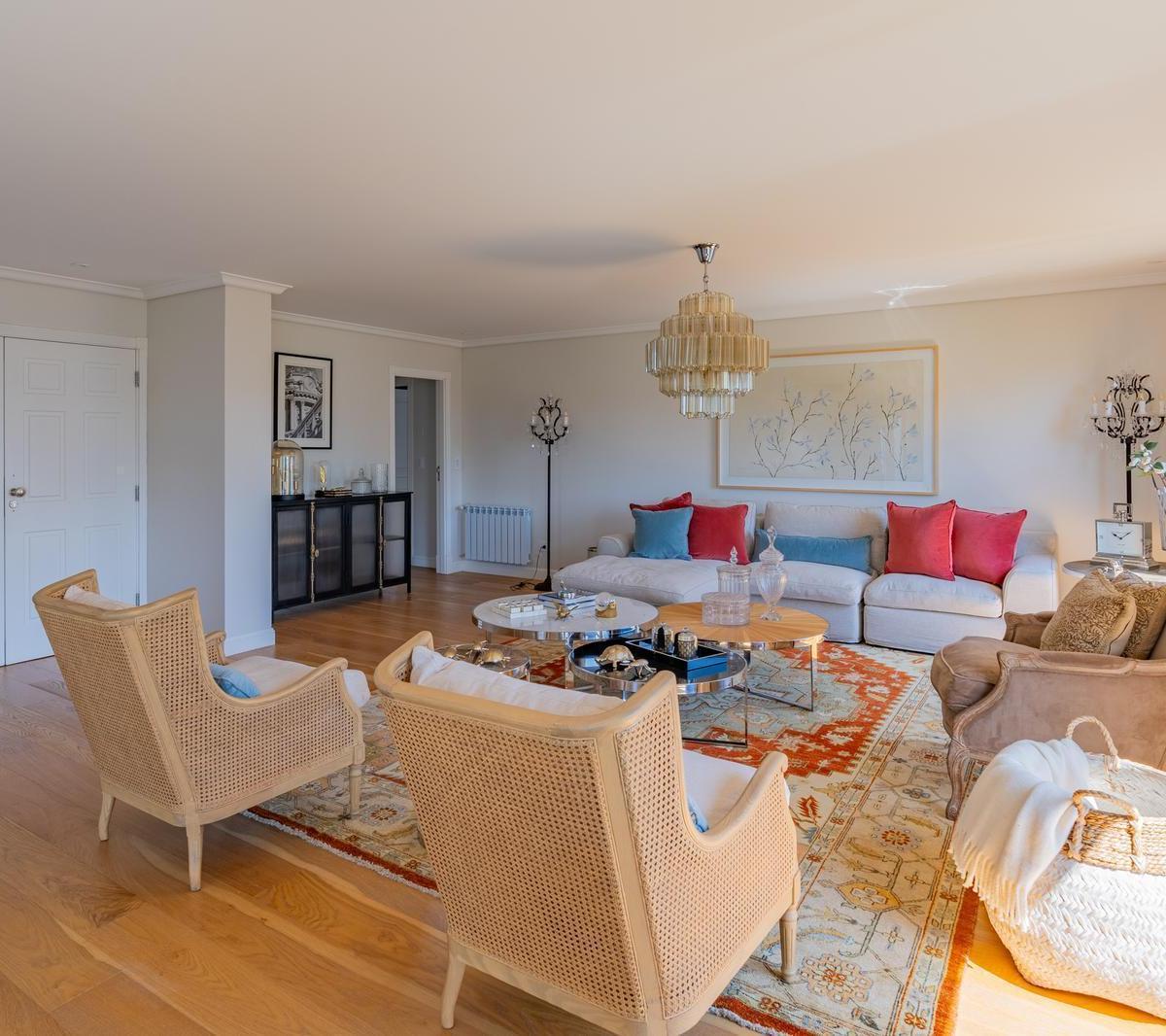 Piso 4 Amb Único, 280 m² - Guemes 2