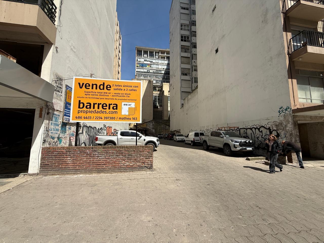 Foto de Importante Terreno con Salida a dos Calles - Centro Mar del Plata, imagen 1