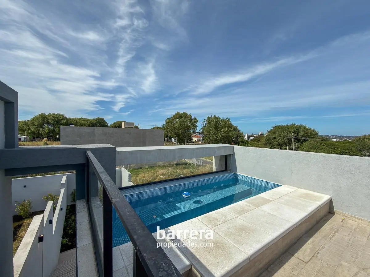 Triplex 4 amb de Primera Calidad a Estrenar - San Carlos 5