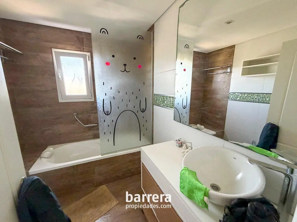 Importante Chalet de Primera Calidad - Arenas del Sur 5