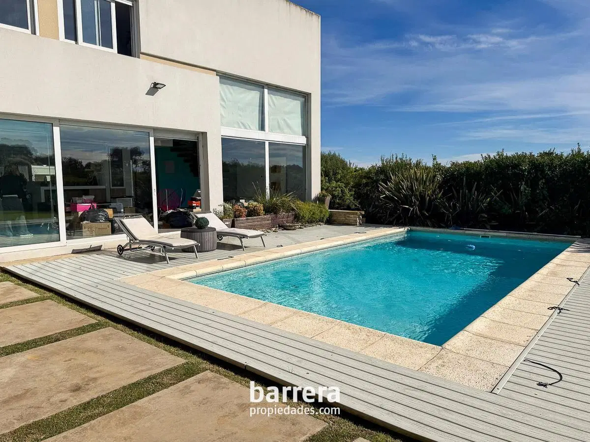 Importante Chalet de Primera Calidad - Arenas del Sur 4