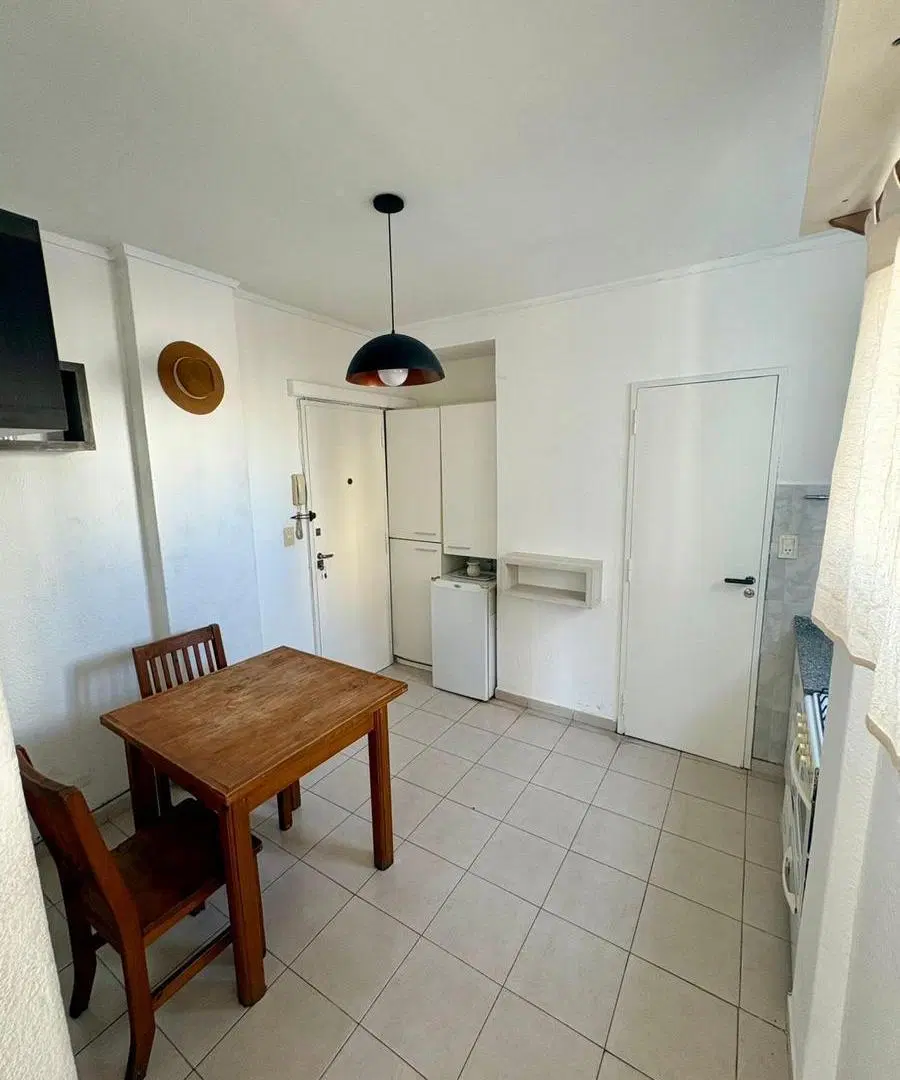 Departamento en Guemes monoambiente dividido 1