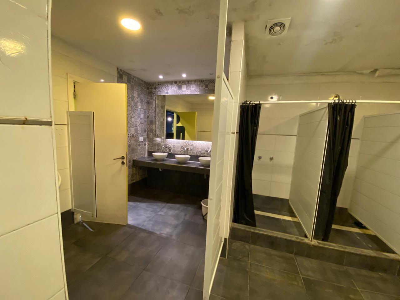 Foto de Local zona chauvin 400 m2, imagen 2