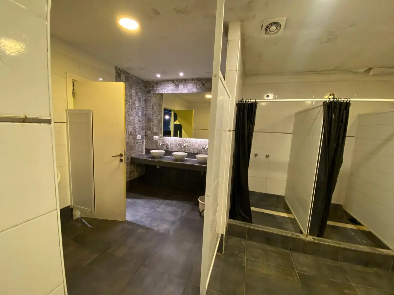 Local zona chauvin 400 m2 2