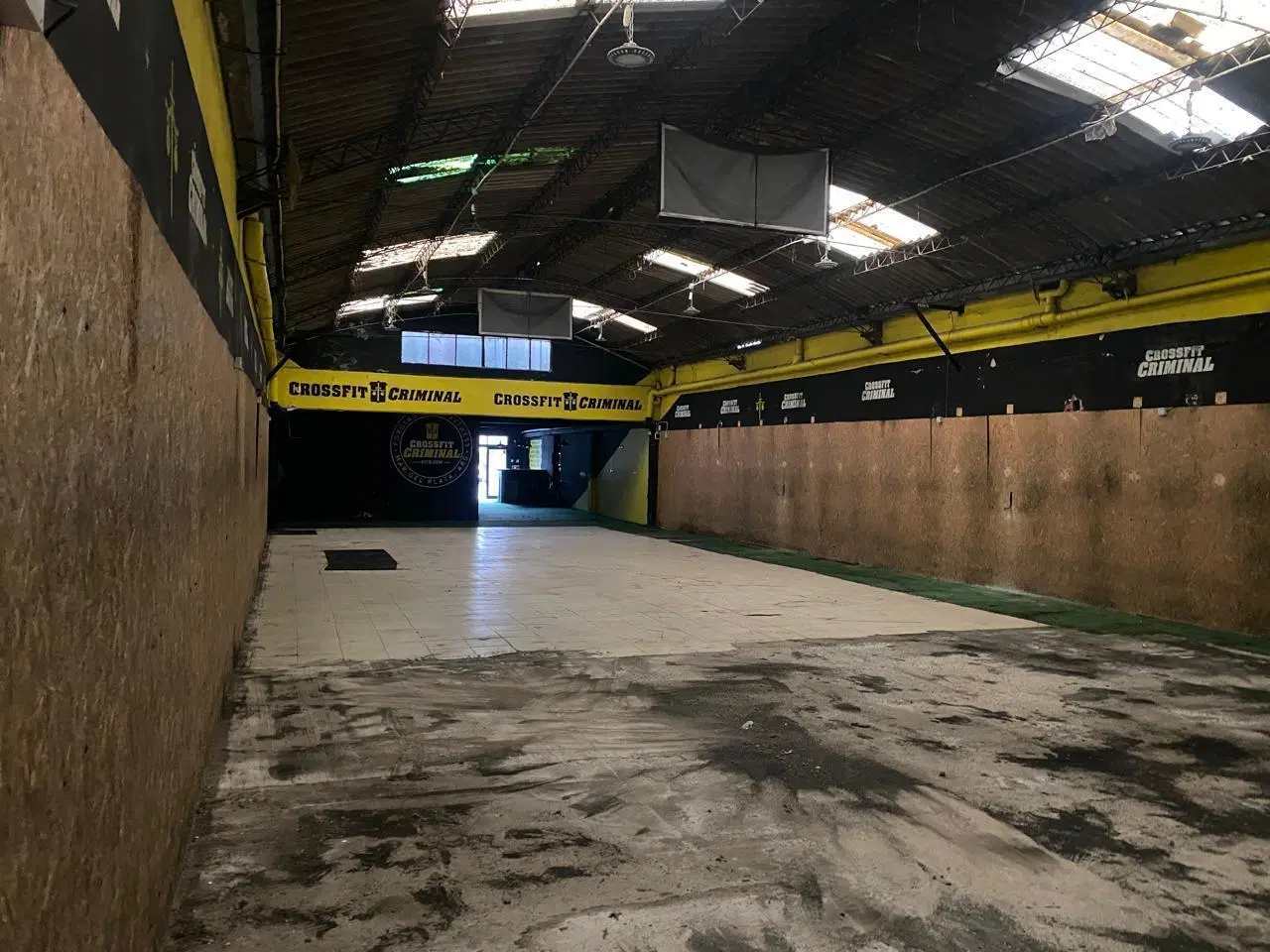 Local zona chauvin 400 m2 3
