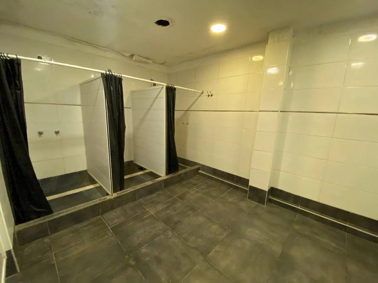 Local zona chauvin 400 m2 5