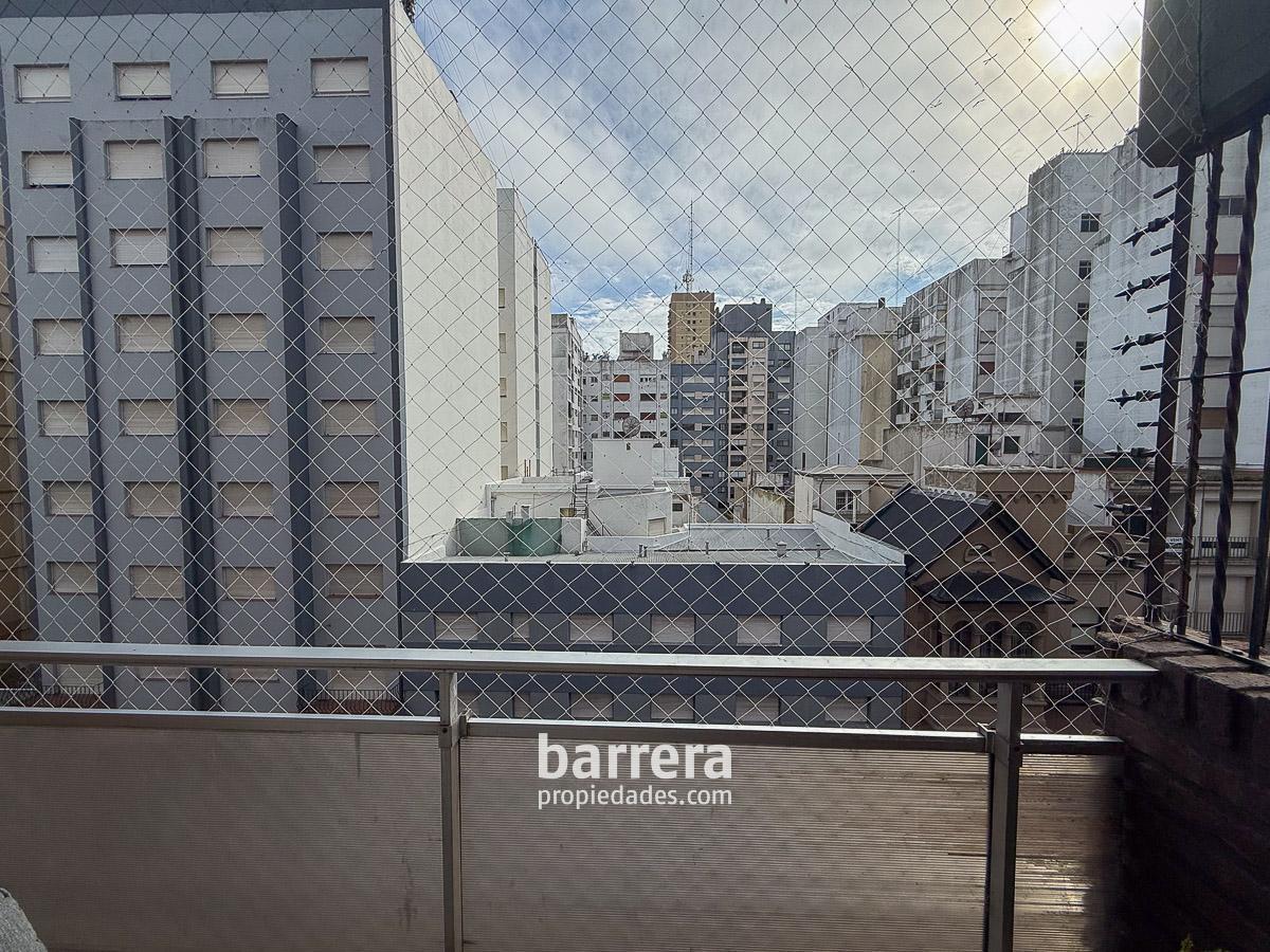 Foto de 3 amb con Cochera Totalmente Reciclado, imagen 3