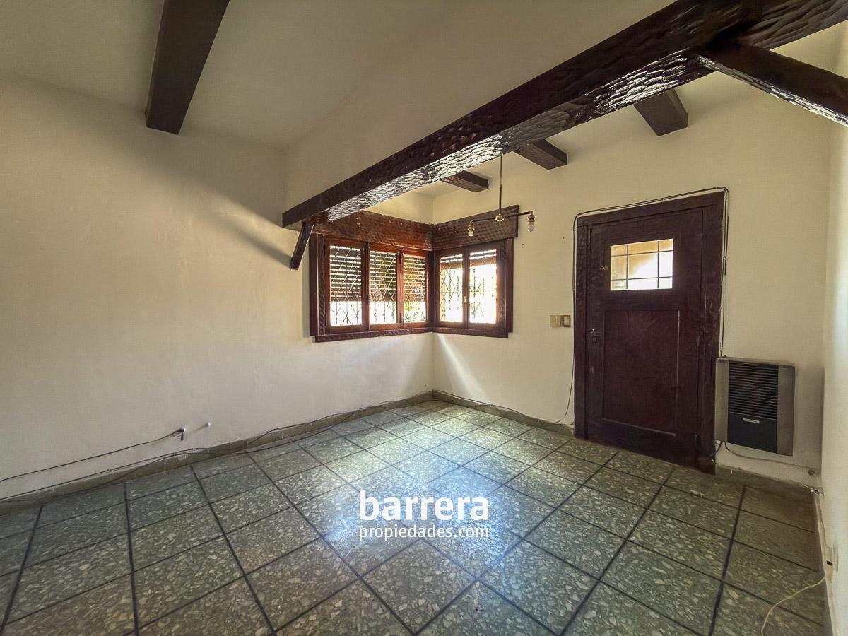 Foto de Chalet en Alquiler Comercial – Excelente Ubicación en Chauvin, imagen 1
