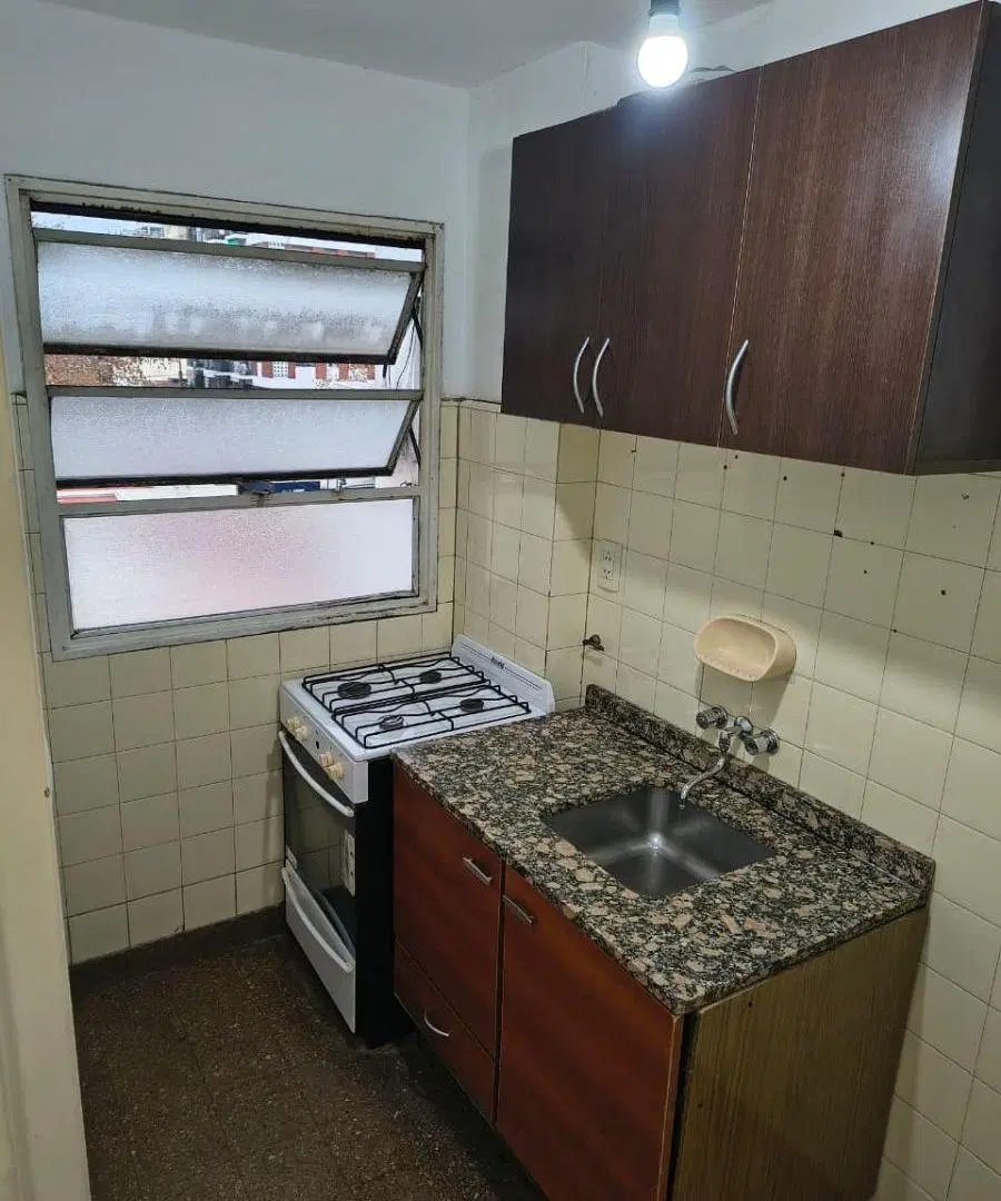 2 ambientes A Figueroa 660 4