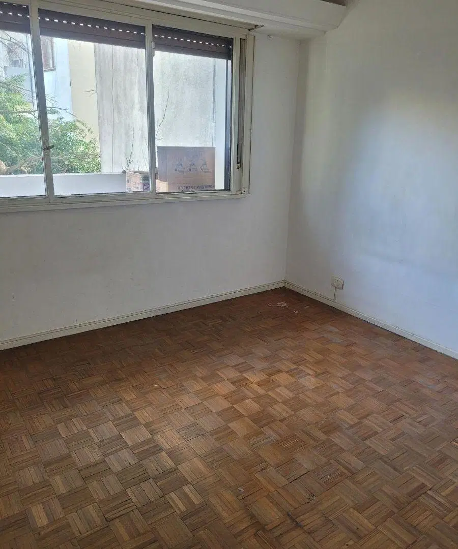 3 ambientes s/ piso Acoyte al 200 3