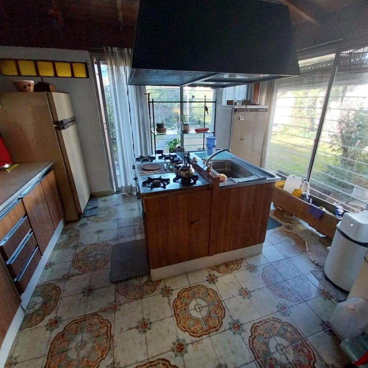 Impecable Casa Chalet 4 Ambientes en Venta, Marambio 2700, Ituzaingó 5