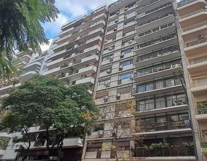 Departamento Av. Callao 2000 , piso alto Recoleta , Contrafrente , super luminoso 1