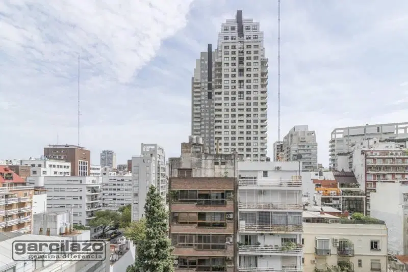 Piso en edificio francés de gran categoría. Vigilancia, cuatro dormitorios 5