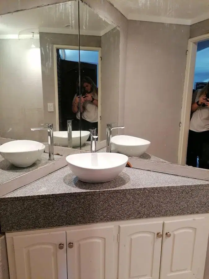 Excelente casa con jardín y pileta. Alquiler o venta. cocheras 4