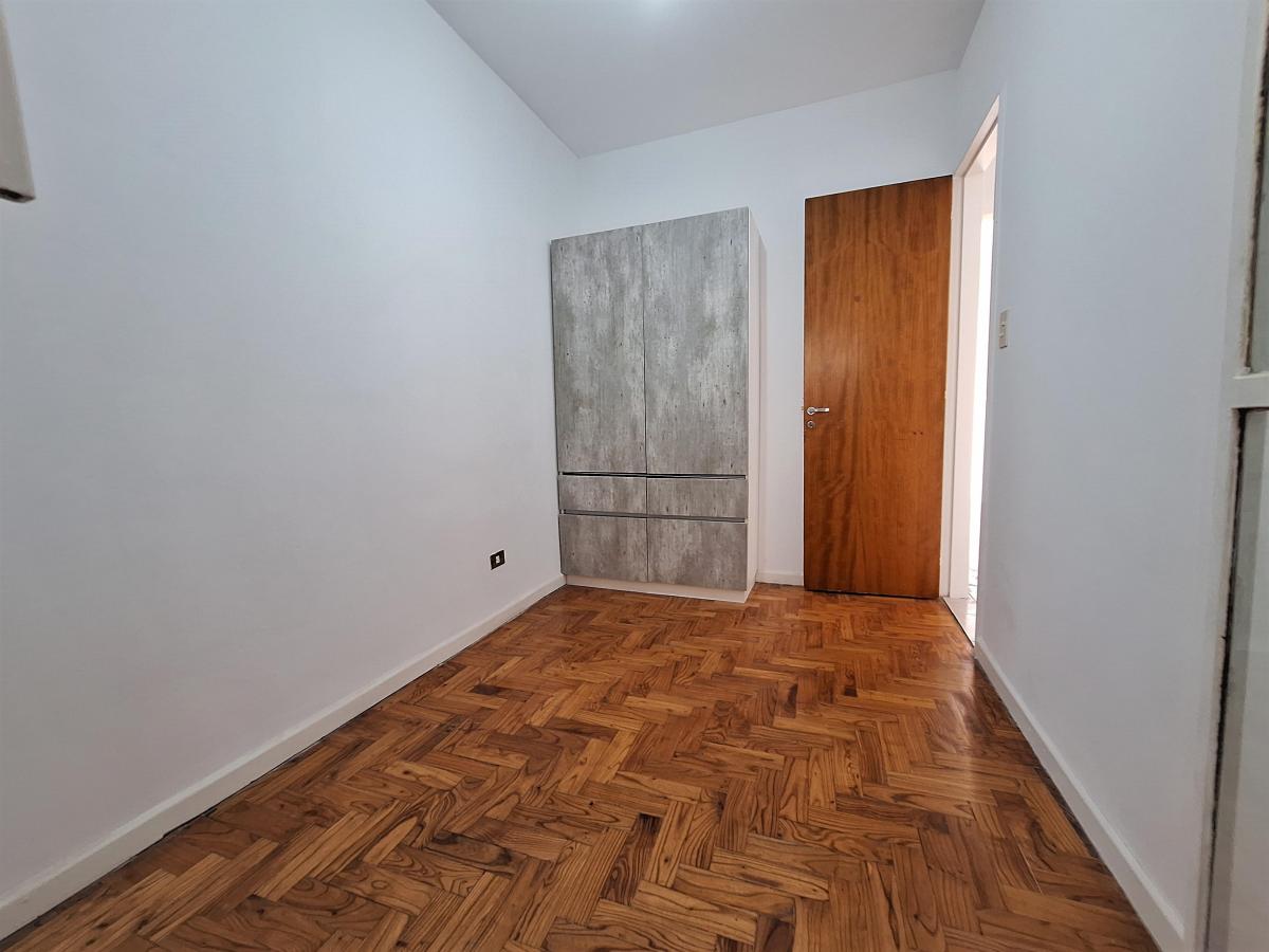 Departamento de 3 Amb. C/dependencia Al Frente C/balcon Corrido 4