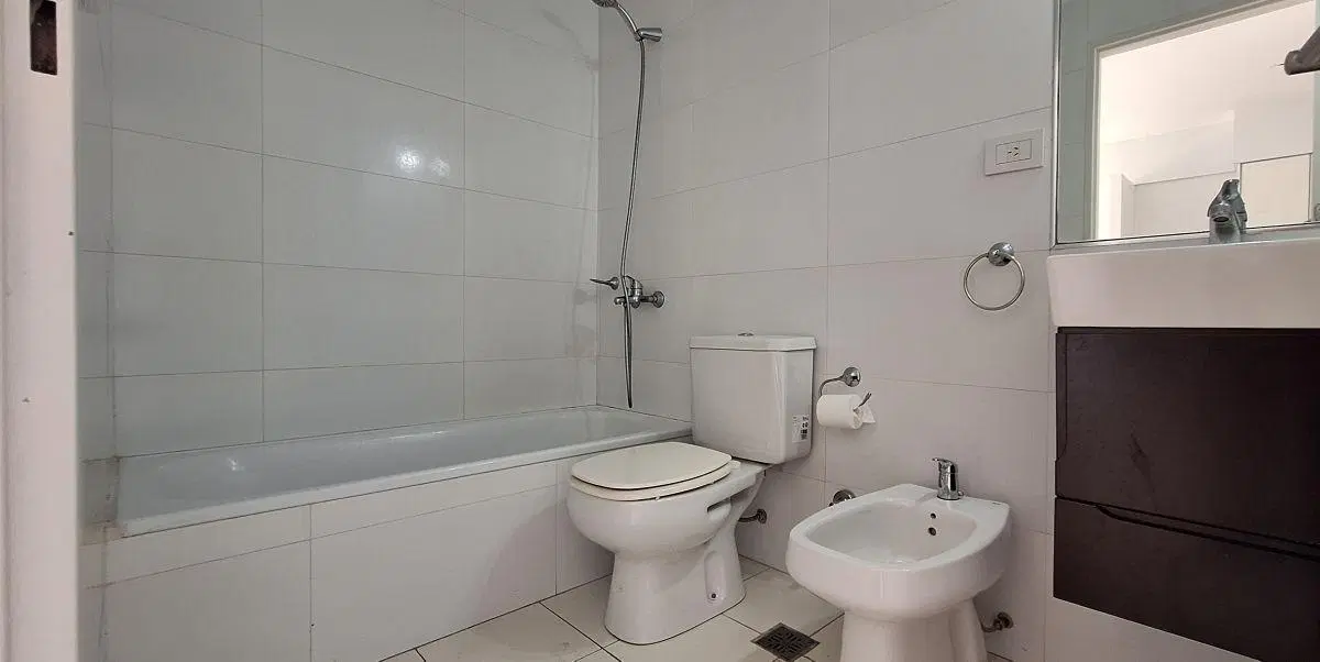 DEPARTAMENTO MONOAMBIENTE AL CONTRAFRENTE CON BALCON 5