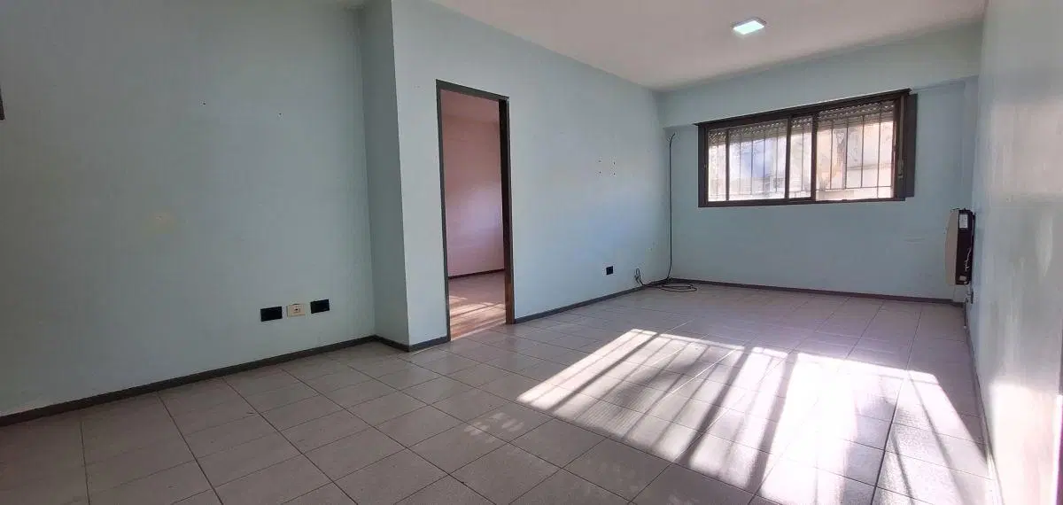 DEPTO 2 AMBIENTES PLANTA BAJA AL FRENTE 5