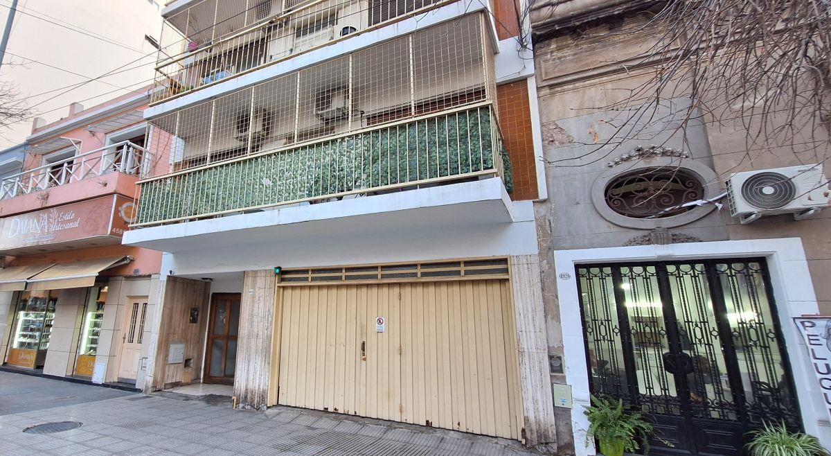 DEPARTAMENTO 3 AMB. AL FRENTE CON BALCÓN CORRIDO
