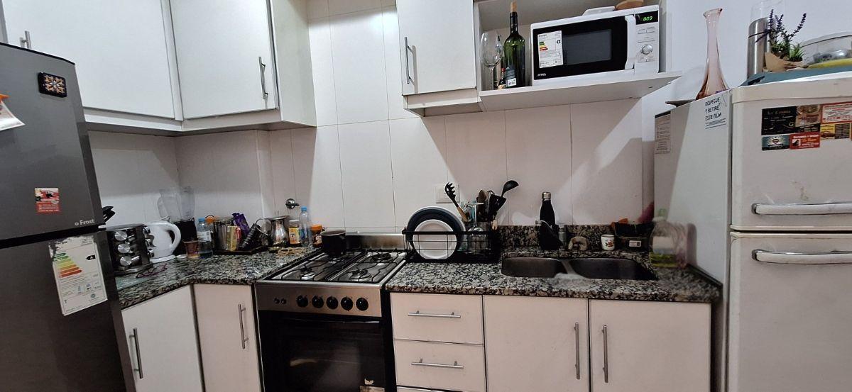 Foto de DEPTO 1 AMB. DIVIDIDO CON COCINA INDEPENDIENTE.Y PATIO, imagen 5