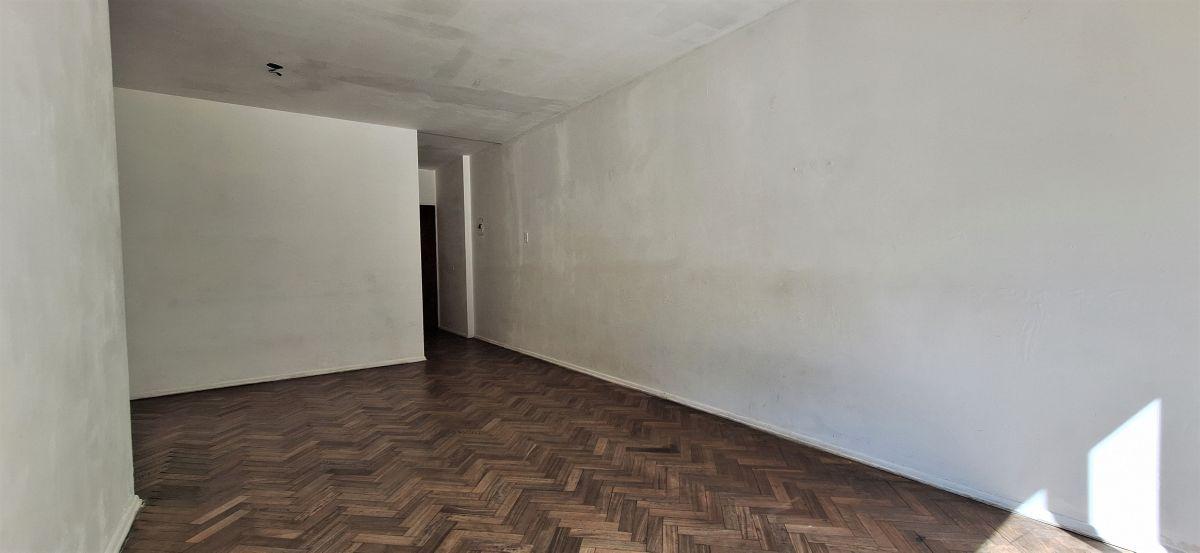 Foto de SEMIPISO 4 AMB.AL CONTRA FRENTE, 2 BAÑOS, COMEDOR DIARIO Y ESPACIO, imagen 1