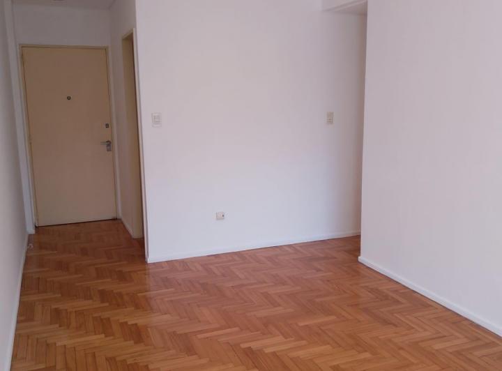 Departamento 3 Ambientes en Alquiler – Amplio, muy Luminoso y silencioso 5