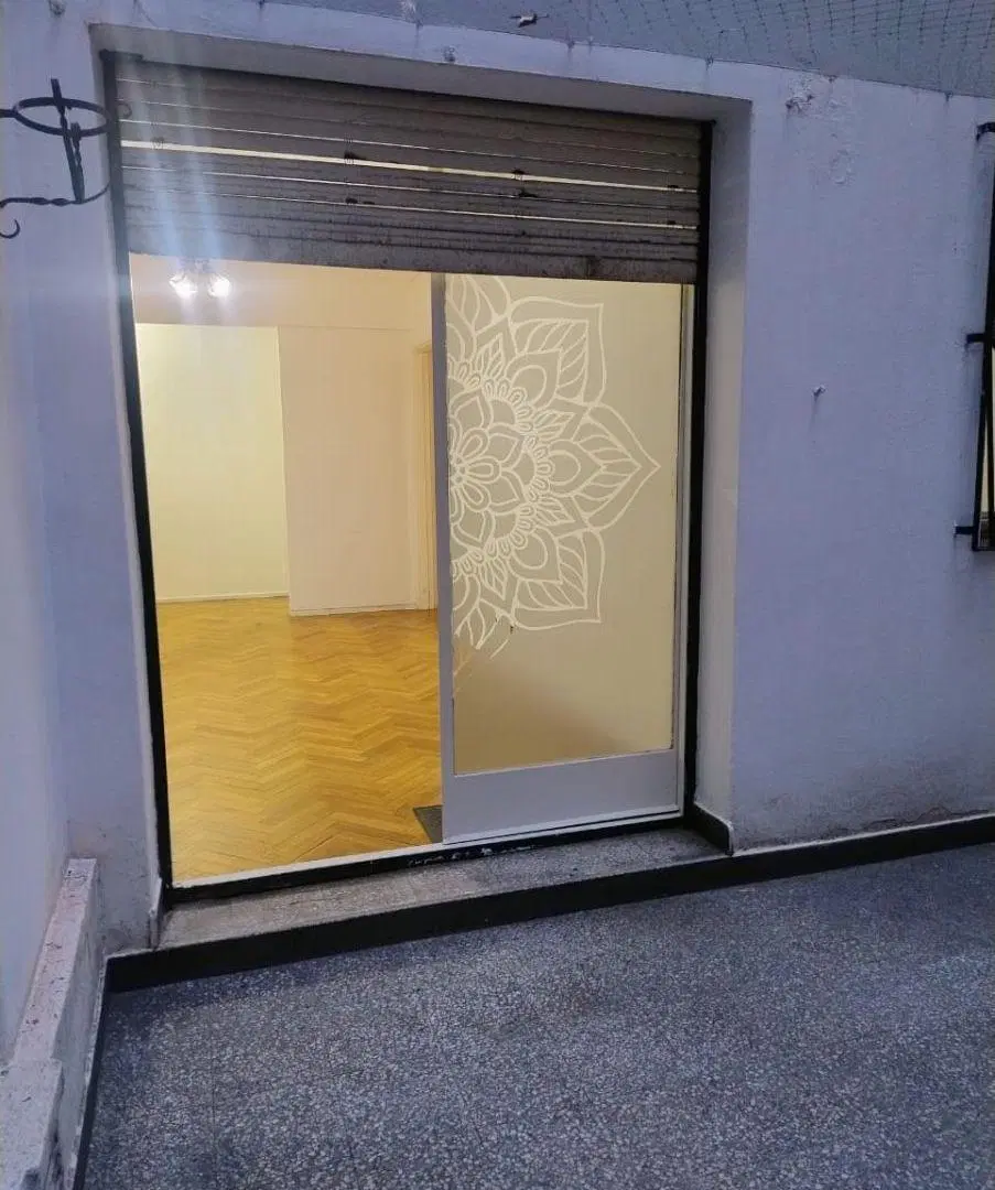 Alquiler de Depto. 2 ambientes, con doble patio – 60 m² totales – Monserrat 8