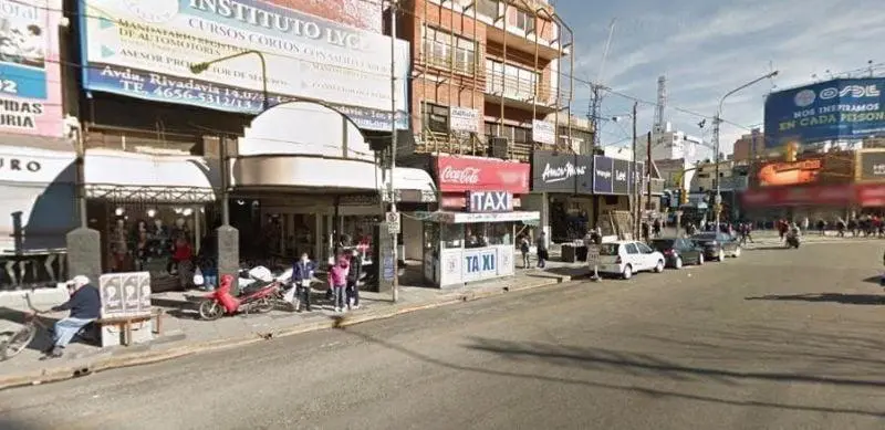 Local . | RIVADAVIA, AV. al 14000 3