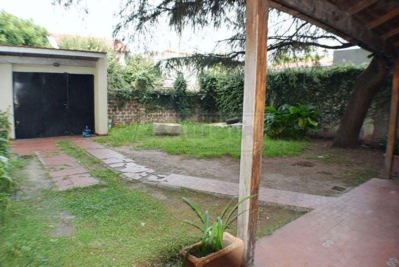 Casa 3 ambientes. | AMERICA al 2000