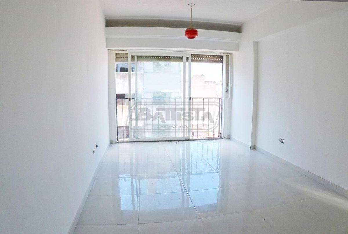 1 Ambiente | Av Rivadavia Al 13800 1