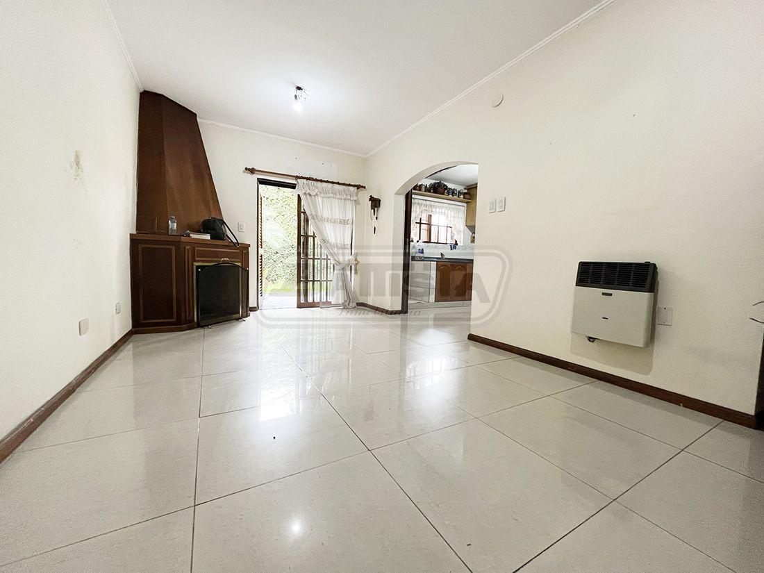 Casa 5 ambientes. | MORENO al 900