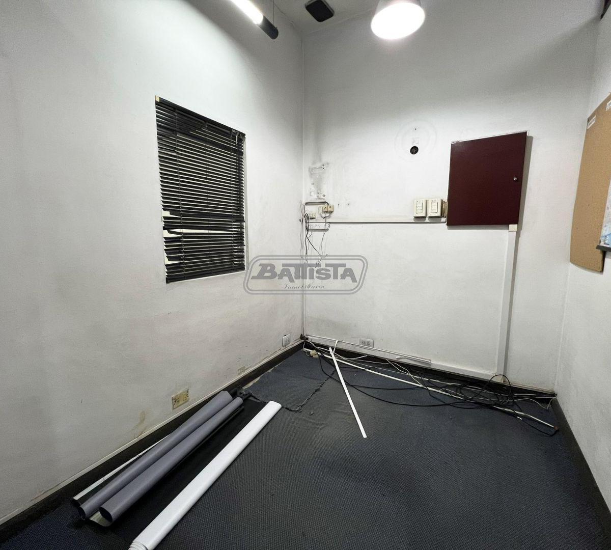 Foto de Oficina . | Av Rivadavia al 14000, imagen 5