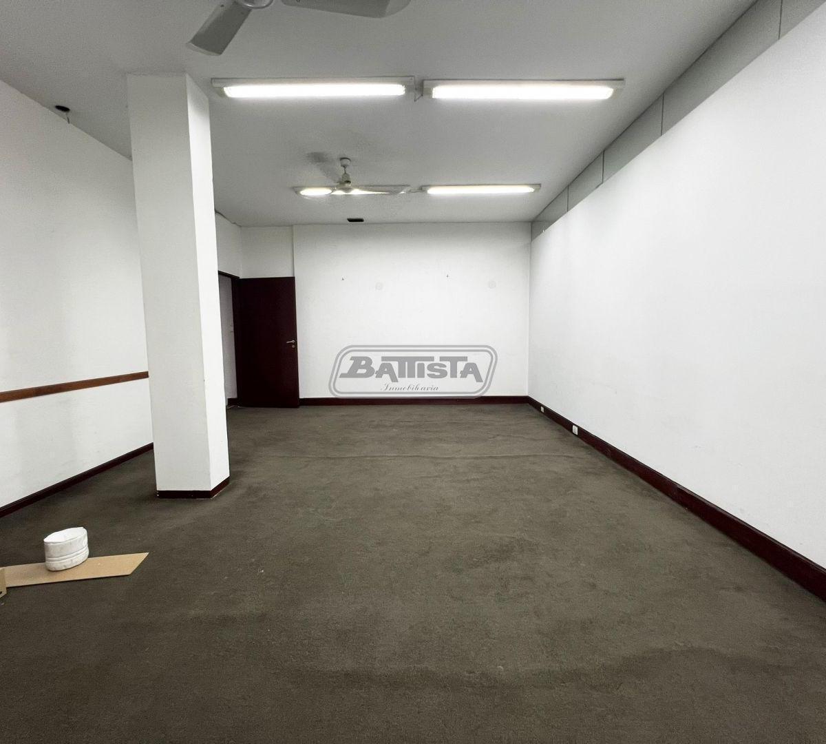 Foto de Oficina . | Av Rivadavia al 14000, imagen 2