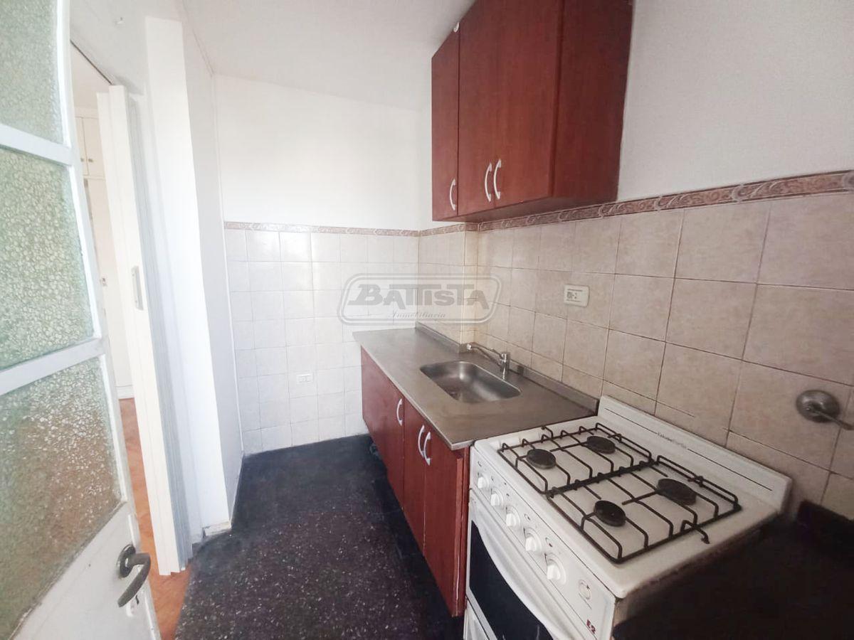 Departamento 1 Ambiente. | Av Rivadavia Al 14300 5