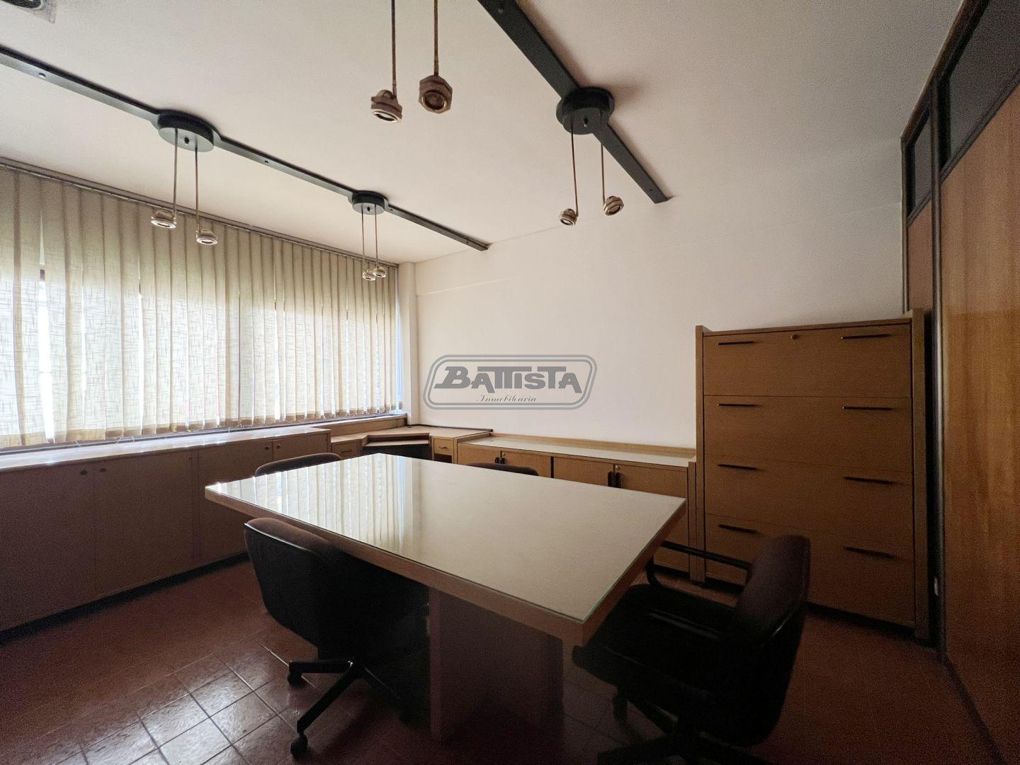 Oficina . | av san martin al 100