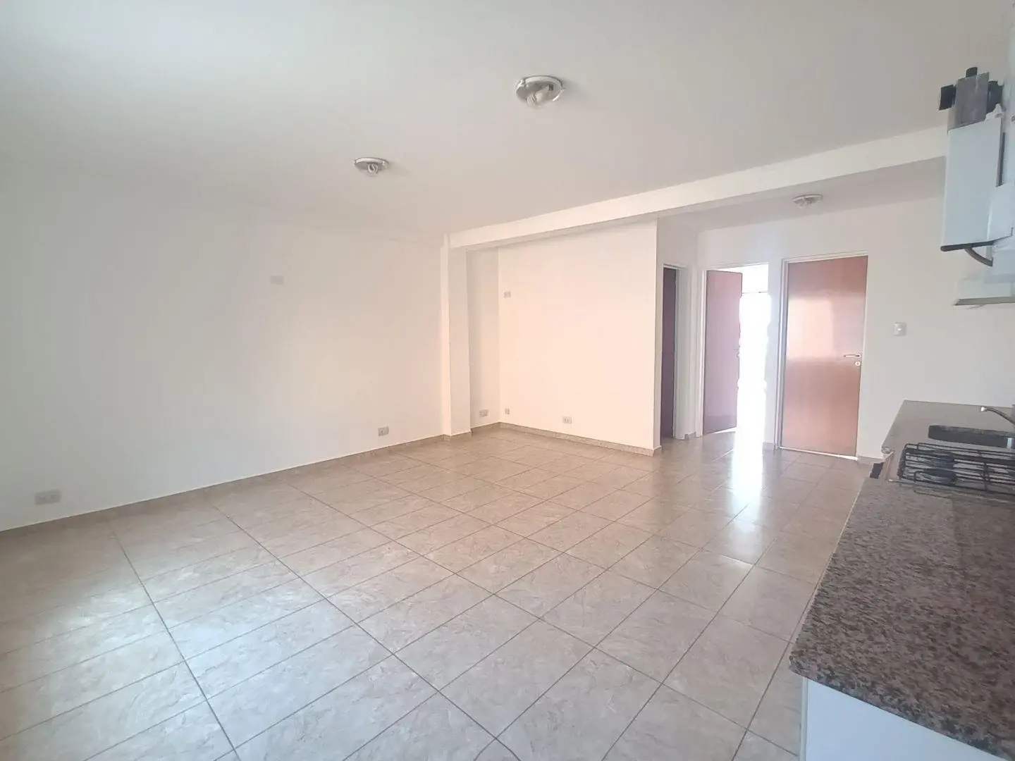 Departamento 3 ambientes. | SARRATEA al 100 5