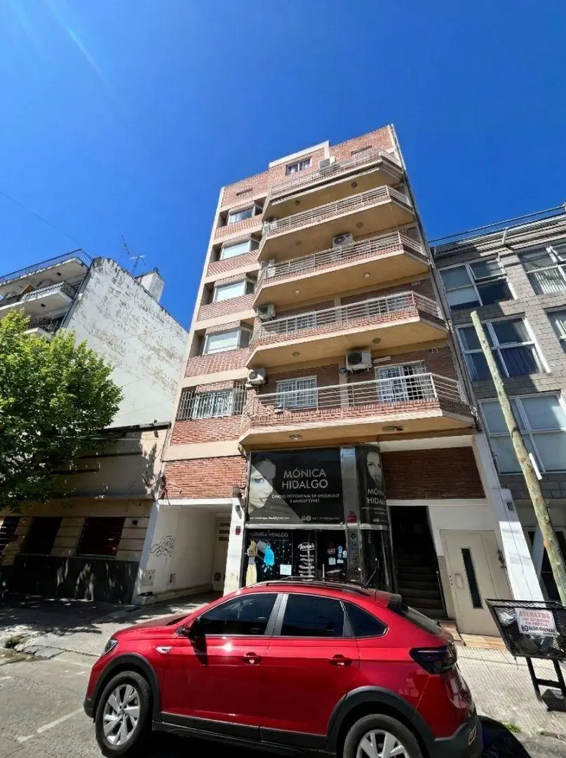 Departamento 4 ambientes 2 dormitorios. | ROSALES al 100 1